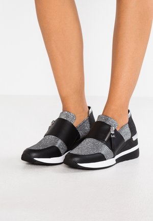 Sneakersy niskie