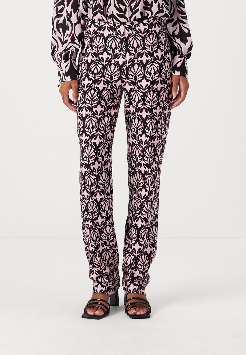 Hosen mit floralem Muster in Pink- und Schwarztönen, aus leichtem Stoff gefertigt, mit lockerer Passform und elastischem Bund.