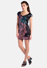 Koroshi SHORT SLEEVE PRINT - Shift-haljina - black