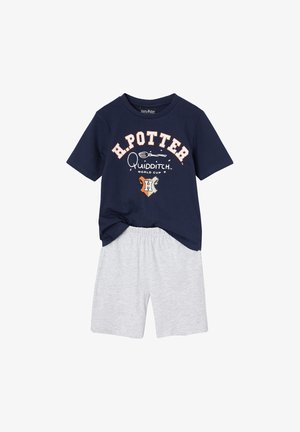 Navy blue short-sleeve shirt with "H. Potter Quidditch World Cup" text and emblem, paired with light gray elastic waist shorts.