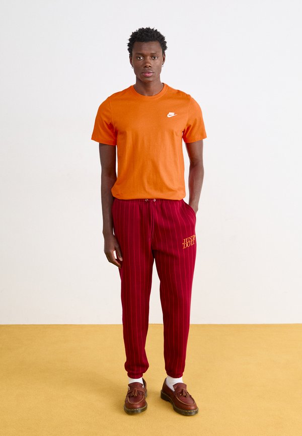 CLUB TEE - Basic T-shirt - safety orange3