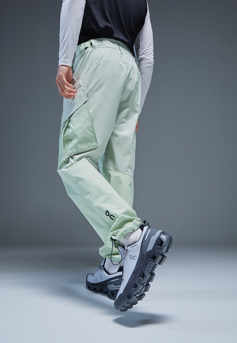 On Outdoorbroeken paars On Outdoorbroeken paars