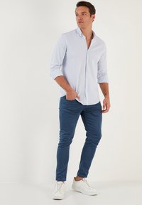 Buratti Ing - light blue white