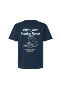 Námořnická modrá bavlněná tričko s bílým potiskem buldoka a textem "Užijte si nedělní roast" s názvem značky níže. Krátké rukávy, kulatý výstřih.