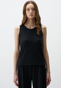Unausgewählt, black