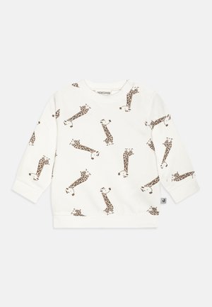 Biała bluza dla malucha z długim rękawem, ozdobiona równomiernie rozmieszczonymi brązowymi nadrukami z kreskówkowymi żyrafami.