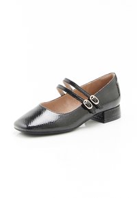 Zapato Mary Jane de charol negro con un estampado de serpiente texturizado, con dos correas entrelazadas y un tacón bajo tipo bloque.
