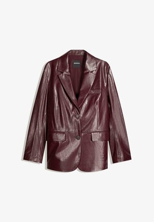 Blazer en simili cuir bordeaux avec une texture lisse, fermeture à un bouton, revers pointus et deux poches avant.