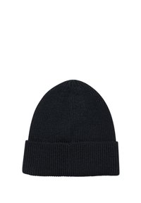 Czarna dzianinowa czapka typu beanie z prążkowaną fakturą i podwiniętym mankietem. Prosty, nieozdobiony design, odpowiedni do różnych casualowych stylizacji.