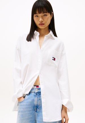 BADGE SHIRT - Hemdbluse - ecru