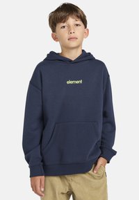 Mörkblå hoodie i en blandning av bomull med framficka, ribbade ärmslut och "element"-logga i neon-gult.