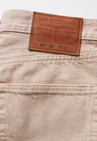 Levi's® 501 REGULAR FIT - Shorts vaqueros - sand castle
