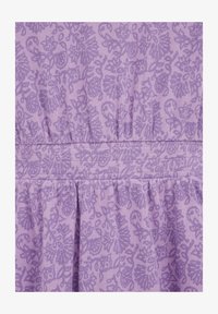 Selected, violet