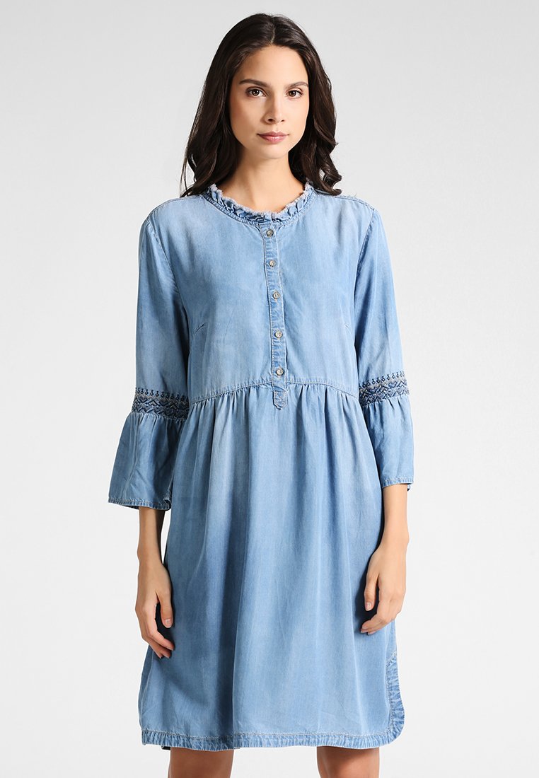 Cream LUSSA DRESS Džinsinė suknelė light blue denim/šviesiai mėlyna Zalando.lt