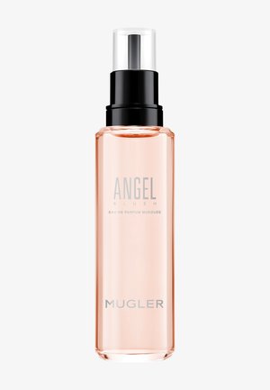 Transparente rosa Sprühflasche mit der Aufschrift Angel Blush Eau de Parfum Musquée von Mugler mit schwarzer Sprühdüse und klarem Deckel.