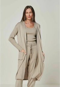 Unausgewählt, taupe