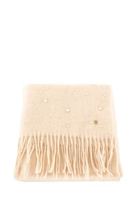Écharpe en laine couleur crème parsemée de perles en fausse perle, avec des bords à franges et un petit emblème doré. Texture lisse, forme rectangulaire.