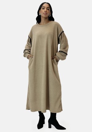 Vestido de punto - beige