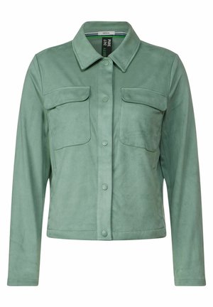 Groene faux suede jas met een kraag, knopen aan de voorkant en twee borstzakken. Het ontwerp is gestructureerd met lange mouwen en een gladde textuur.