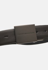 Tommy Hilfiger PLAQUE - Riem - black