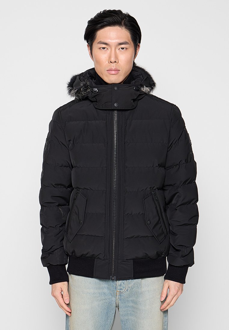 Moose Knuckles Gewatteerde jas zwart Moose Knuckles Gewatteerde jas zwart