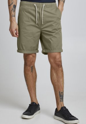 JACOB JIM  - Shorts - vetiver