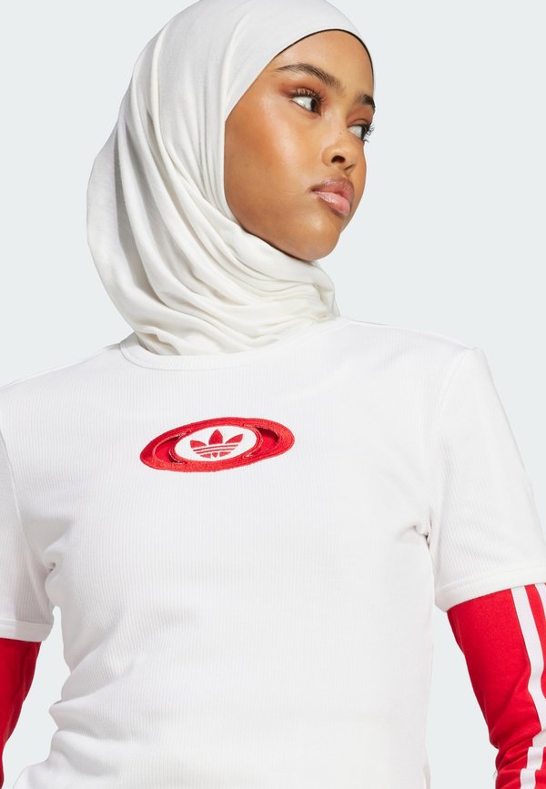 CAMPUS TEE - Print T-shirt2