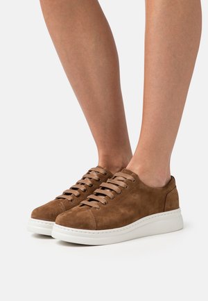 Camper, Baskets basses - brown