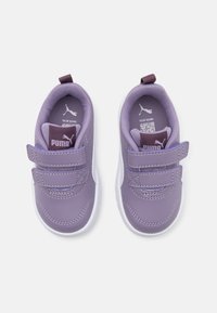 Puma COURTFLEX  - Chaussures de course - pale plum/white