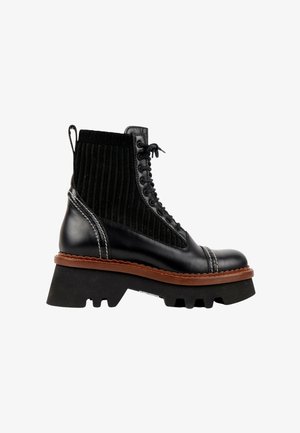 CHLOÉ, Bottines à plateau - black