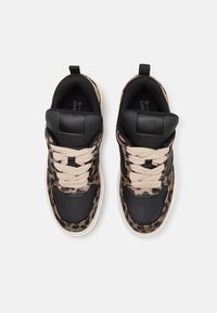Call it Spring NAMURA B.E.D FOAM - Skate shoes - brown/multi-coloured