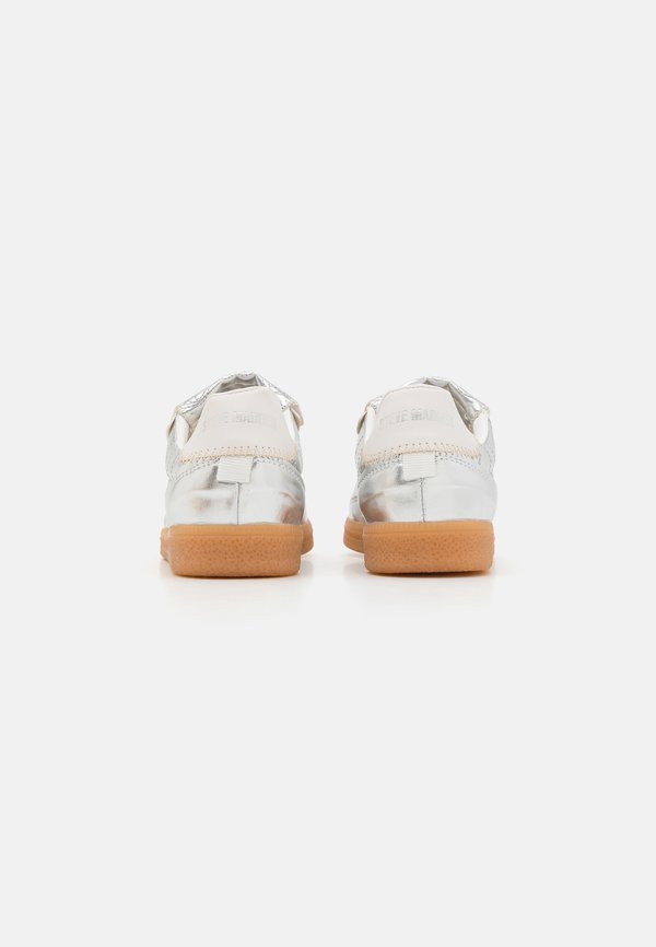 EFORMA - Trainers - silver2