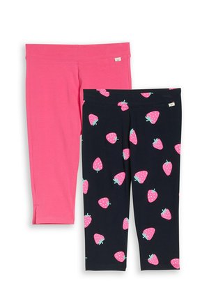 Zwei Paare Kinderleggings, eines in kräftigem Pink und eines in Marineblau mit pinken Erdbeermustern, flach auf weißem Hintergrund ausgelegt.
