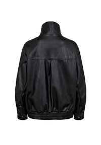 Veste en cuir noire avec un col montant, une taille élastiquée froncée et des poignets boutonnés, vue de dos sur fond blanc.