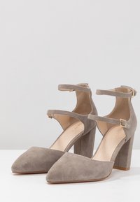Pier One Klasické lodičky - grey