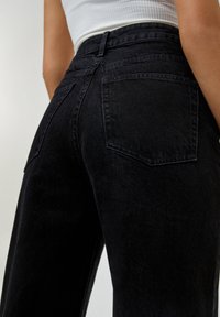 PULL&BEAR Jeans a zampa - black
