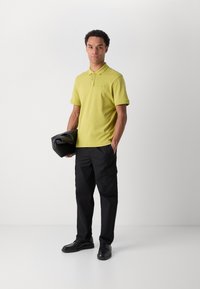 BOSS Polokošeľa - open green