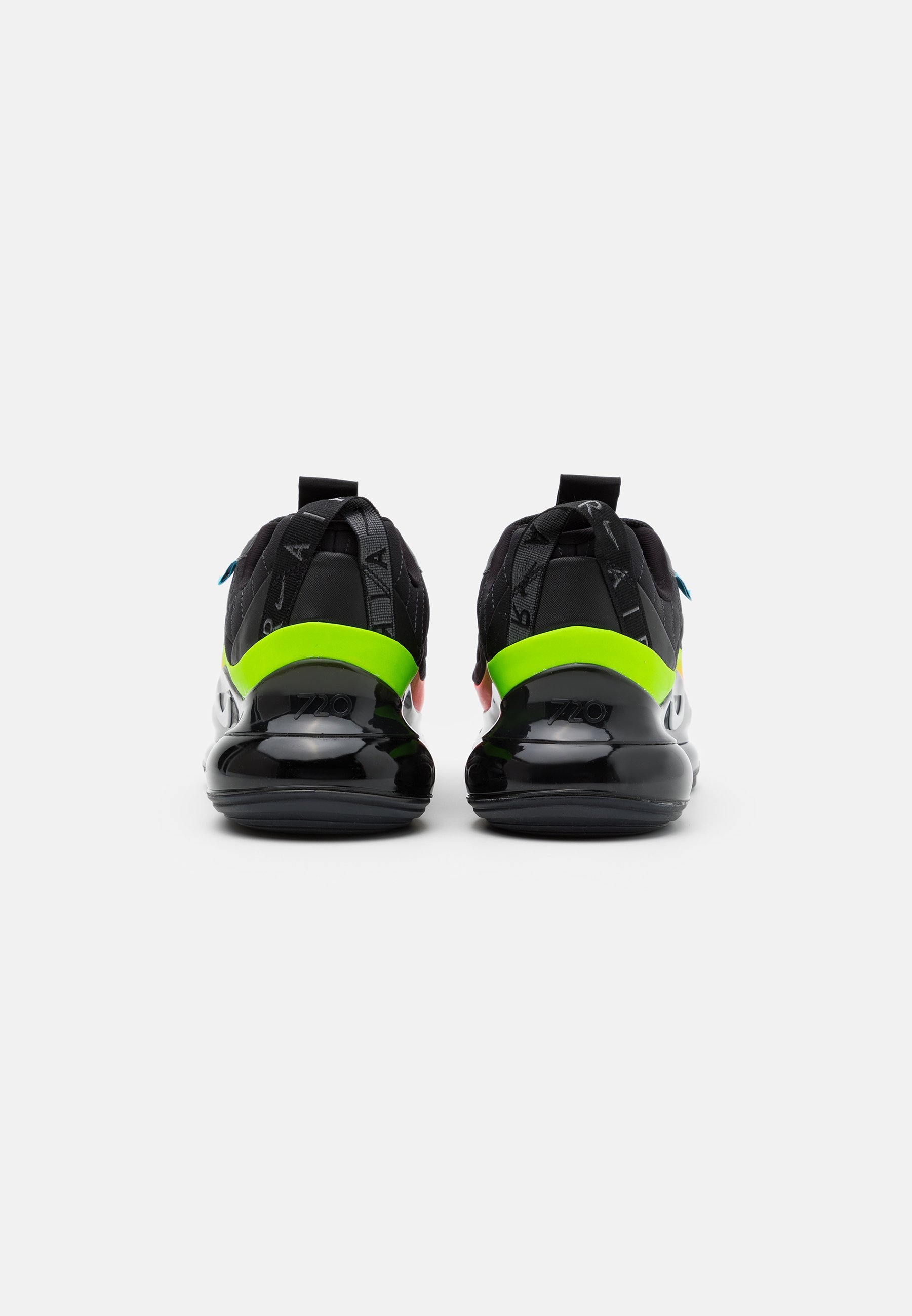 720 nike 818