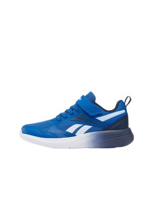 Baskets de sport bleues avec des accents blancs, bride en velcro, tige en mesh et synthétique, et semelle épaisse en dégradé du blanc au bleu foncé.