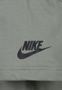 Nike Sportswear FUTURE UTILITY TEE - Print T-shirt - dark stucco