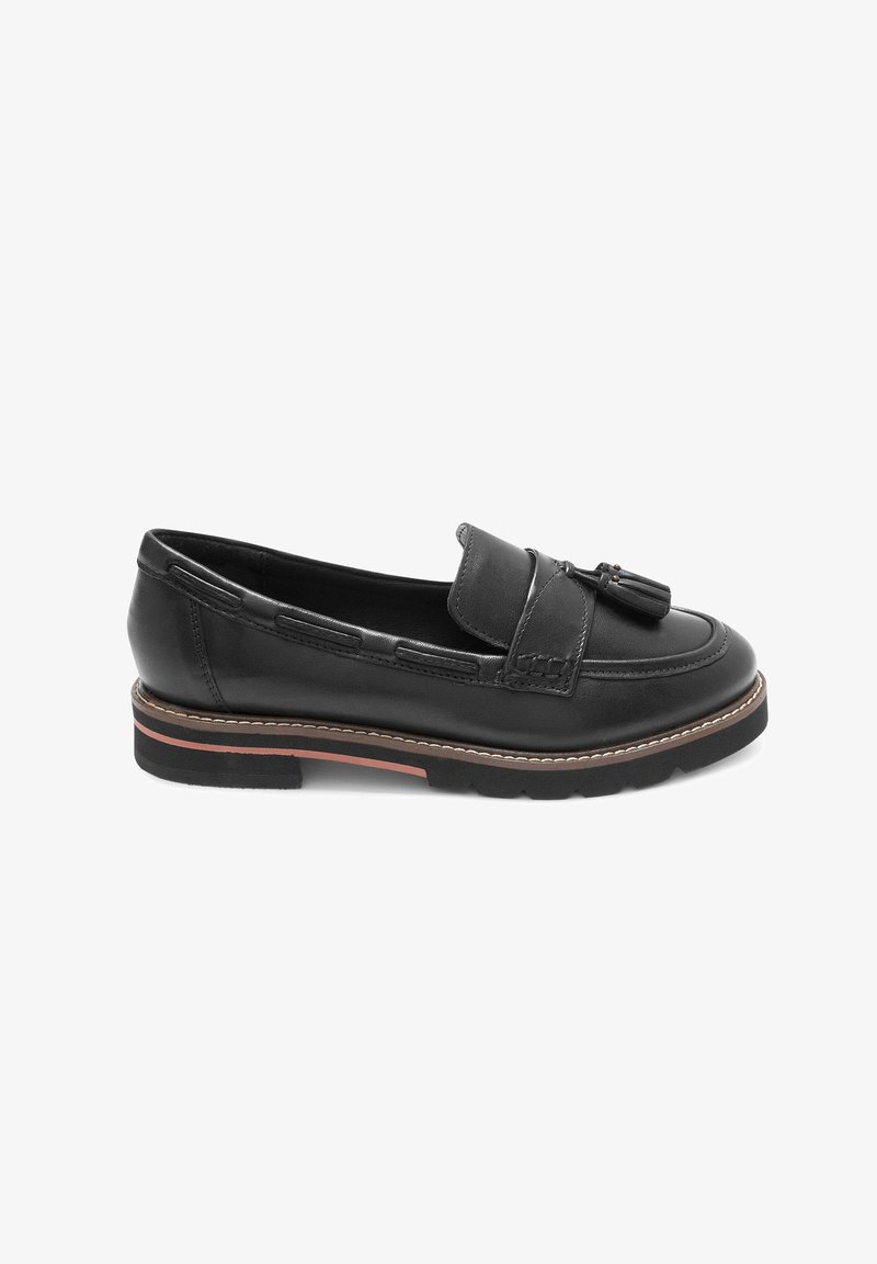Must homme mustad nahast loafers, millel on lame tall ja mis on kaunistatud tassi aktsendiga ning kontrastsete õmblustega. Madala profiiliga disain ja sile pind.