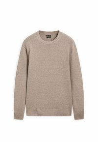 Pull à col rond en maille de couleur taupe, à manches longues avec poignets et ourlet côtelés, présenté sur un fond blanc.