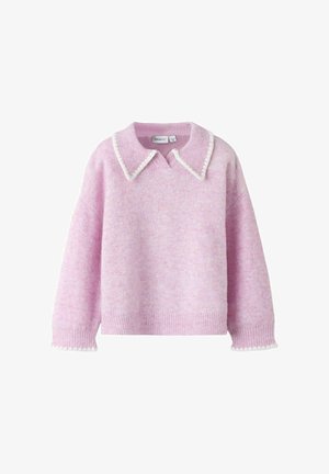 Maglione rosa lavorato a maglia con colletto e polsini bianchi a ondine in contrasto. Presenta una vestibilità comoda e orlo a coste. Tessuto morbido e testurizzato.