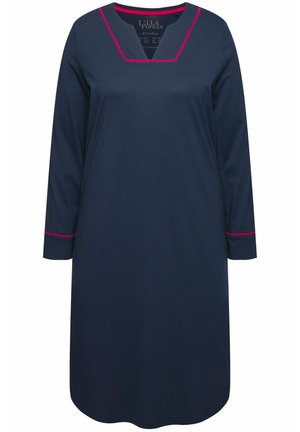 Robe bleu marine à manches longues avec un décolleté en V, présentant des accents roses autour du décolleté et des poignets. Tissu doux et léger.