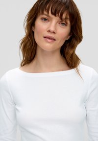 s.Oliver Langarmshirt - weiß