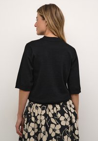 Cream SHIMRA - Paprasti marškinėliai - black silver metallic
