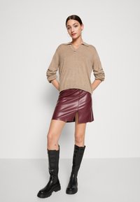 Noisy May NMCLARA PENNY - Mini krilo - windsor wine
