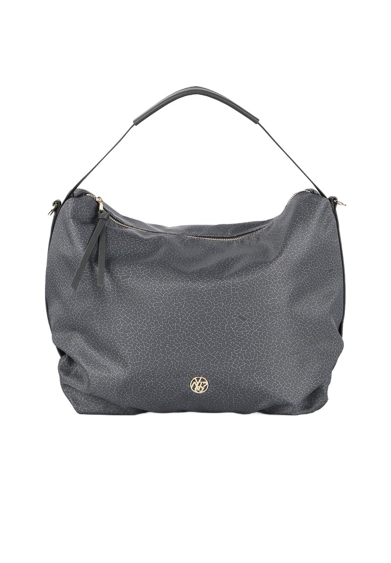 Borsa a spalla sintetica grigia con un motivo testurizzato, una tracolla removibile e un accento del logo dorato sul fronte. Chiusura con zip nella parte superiore.