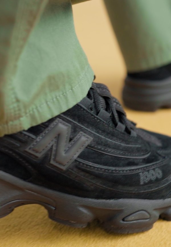 M1000 UNISEX - Trainers2