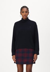 Tommy Hilfiger CARDI granatowy